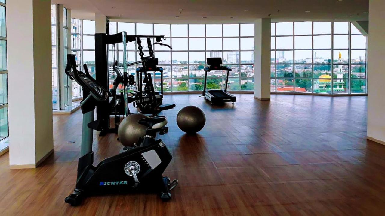 Ventura Room At Treepark City Tangerang Exterior photo